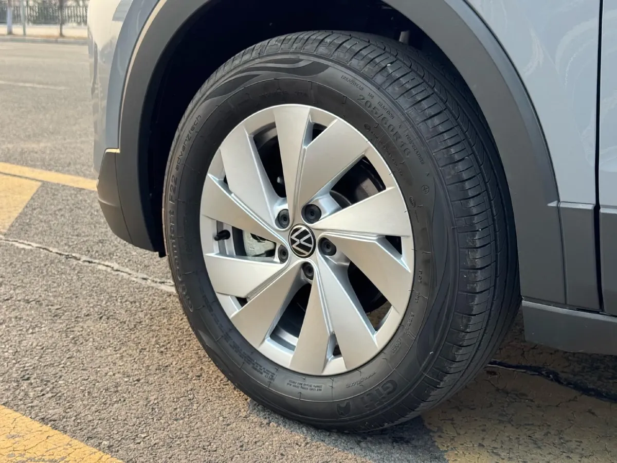 2025 Volkswagen Tharu 1.5L 110HP L4 6AT,autocango,china used car exporter,china ev exporter,chinese used car exporter,chinese used ev exporter