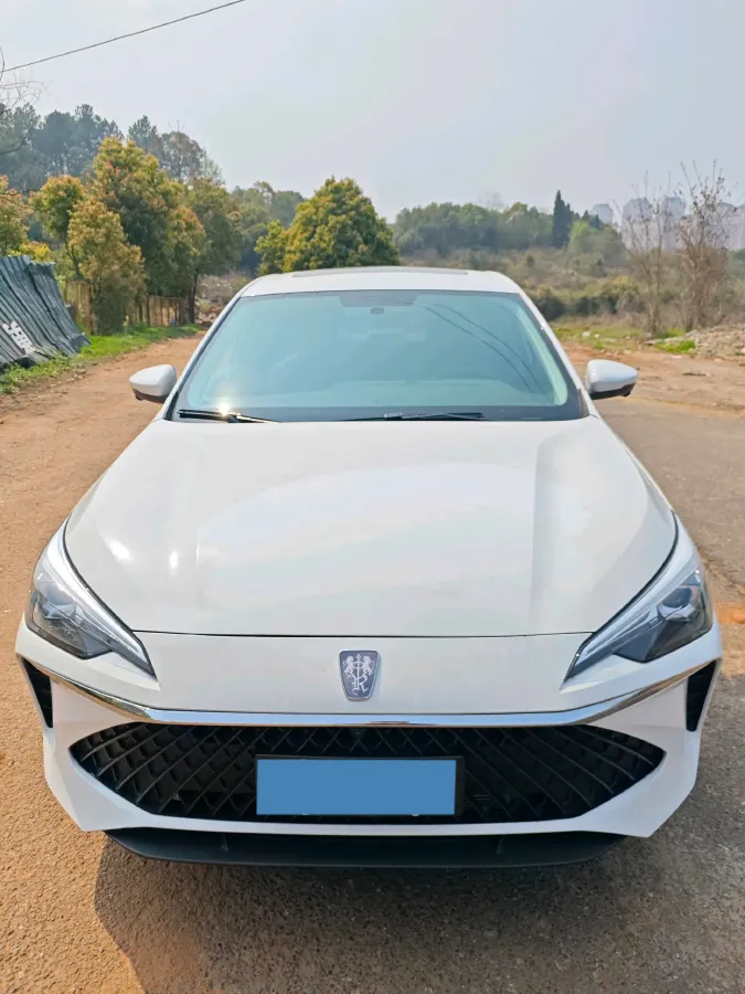 2023 Roewe i5 1.5L 129HP L4 CVT,autocango,china used car exporter,china ev exporter,chinese used car exporter,chinese used ev exporter