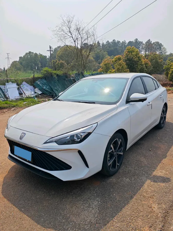 2023 Roewe i5 1.5L 129HP L4 CVT,autocango,china used car exporter,china ev exporter,chinese used car exporter,chinese used ev exporter