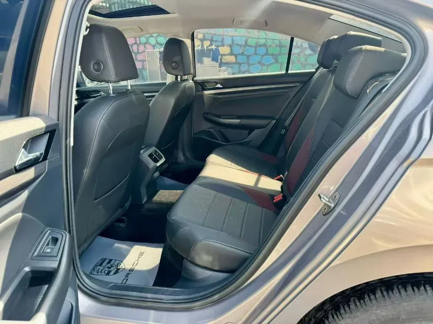 2021 Volkswagen Bora 1.5L 113HP L4 6AT,autocango,china used car exporter,china ev exporter,chinese used car exporter,chinese used ev exporter