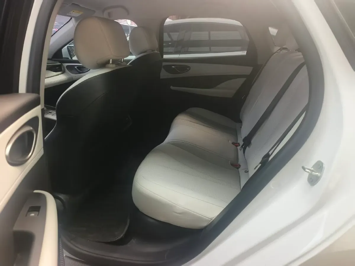 2025 BYD Seal05 DM-i 1.5L 101HP L4 E-CVT PHEV 7.68KWH,autocango,china used car exporter,china ev exporter,chinese used car exporter,chinese used ev exporter