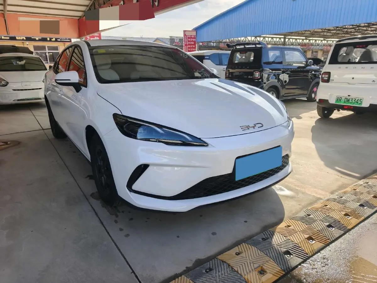 2025 BYD Seal05 DM-i 1.5L 101HP L4 E-CVT PHEV 7.68KWH,autocango,china used car exporter,china ev exporter,chinese used car exporter,chinese used ev exporter
