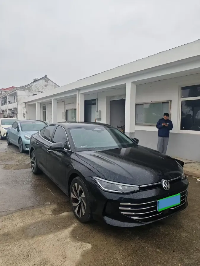 2025 Volkswagen Passat 2.0T 220HP L4 7DCT,autocango,china used car exporter,china ev exporter,chinese used car exporter,chinese used ev exporter