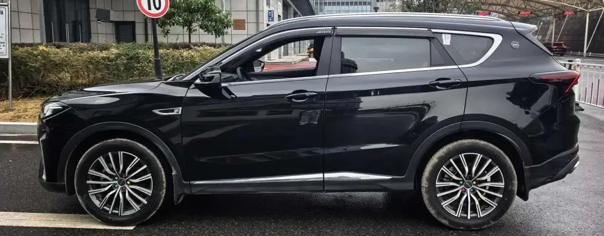 2024 Jetour X70 Plus 1.6T 197HP L4 7DCT,autocango,china used car exporter,china ev exporter,chinese used car exporter,chinese used ev exporter