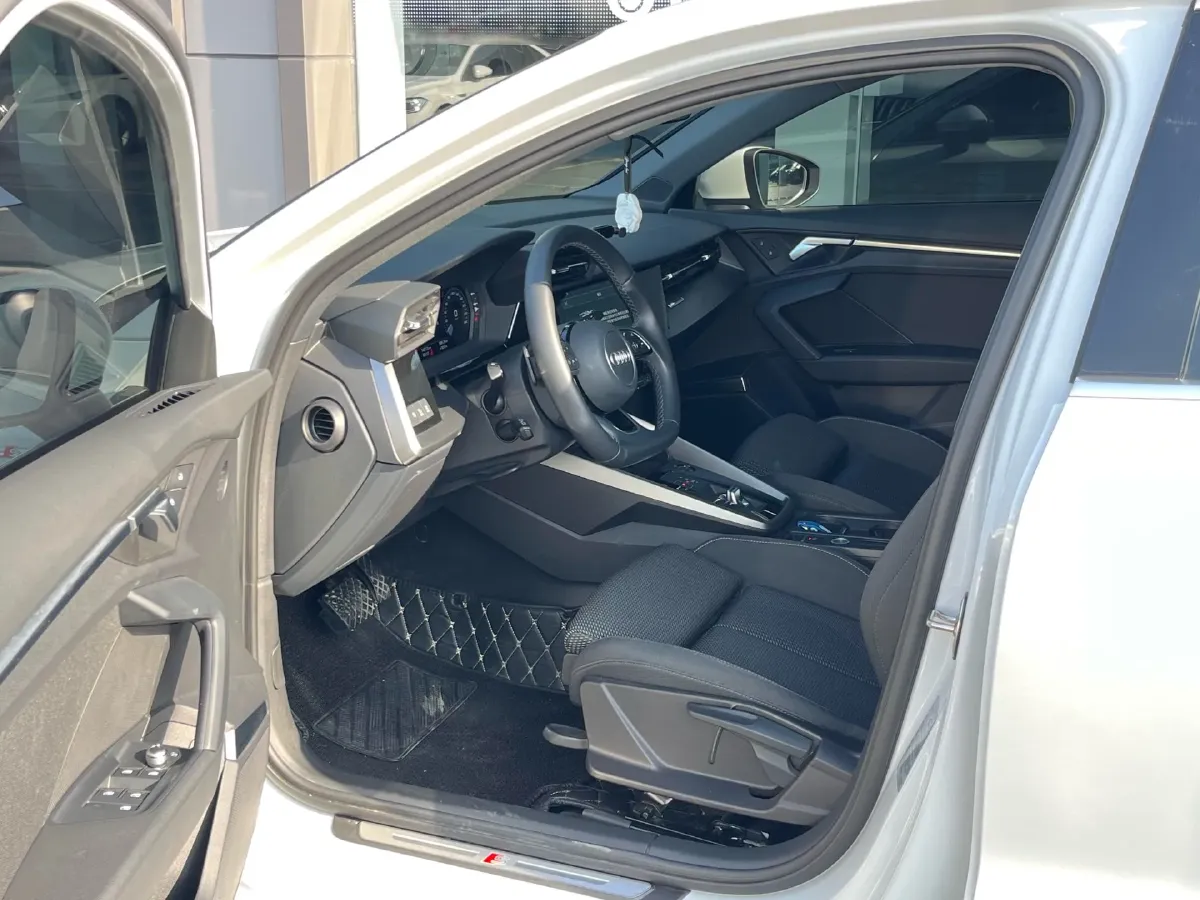 2022 Audi A3 1.4T 150HP L4 7DCT,autocango,china used car exporter,china ev exporter,chinese used car exporter,chinese used ev exporter