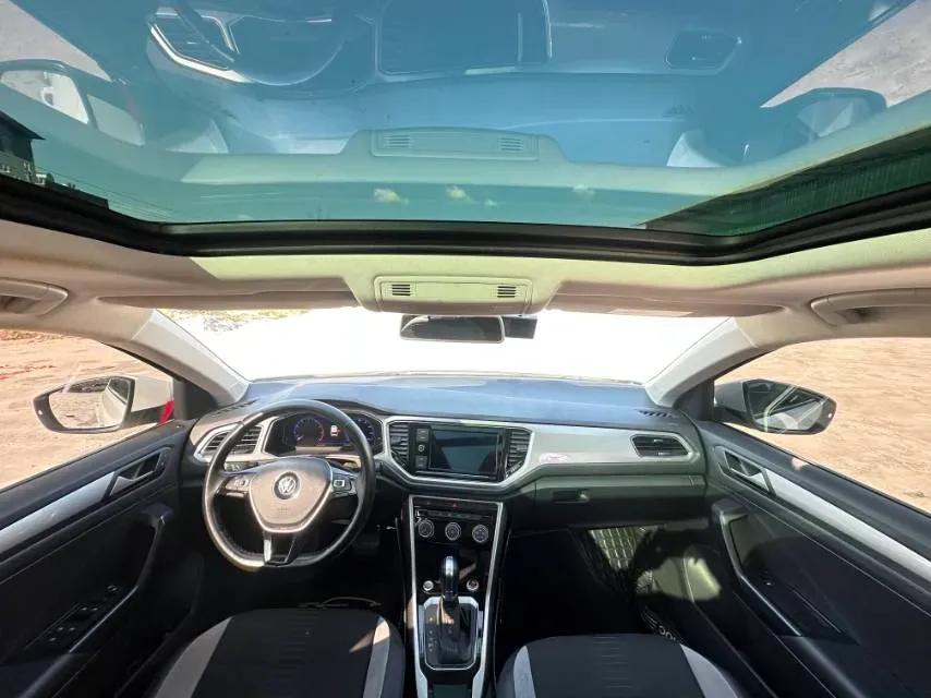 2019 Volkswagen T-Roc 1.4T 131HP L4 7DCT,autocango,china used car exporter,china ev exporter,chinese used car exporter,chinese used ev exporter