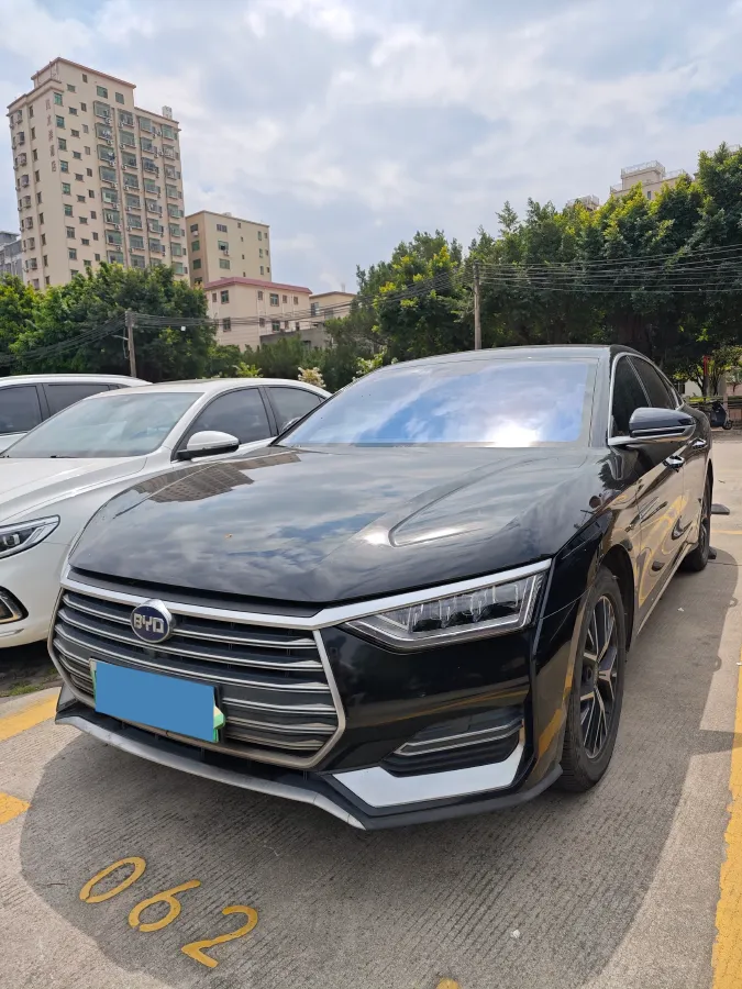 2022 BYD e9 BEV 63.36KWH,autocango,china used car exporter,china ev exporter,chinese used car exporter,chinese used ev exporter