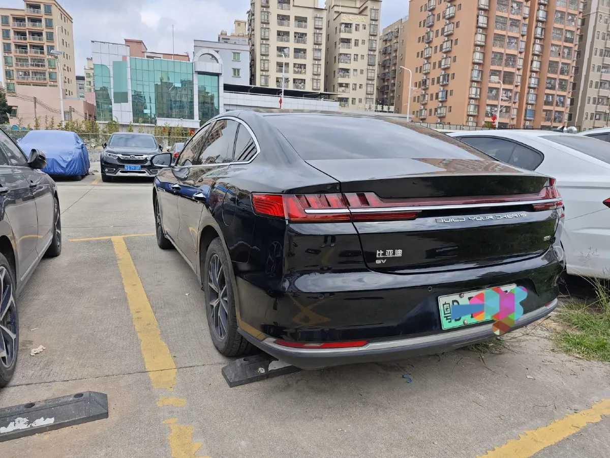 2022 BYD e9 BEV 63.36KWH,autocango,china used car exporter,china ev exporter,chinese used car exporter,chinese used ev exporter