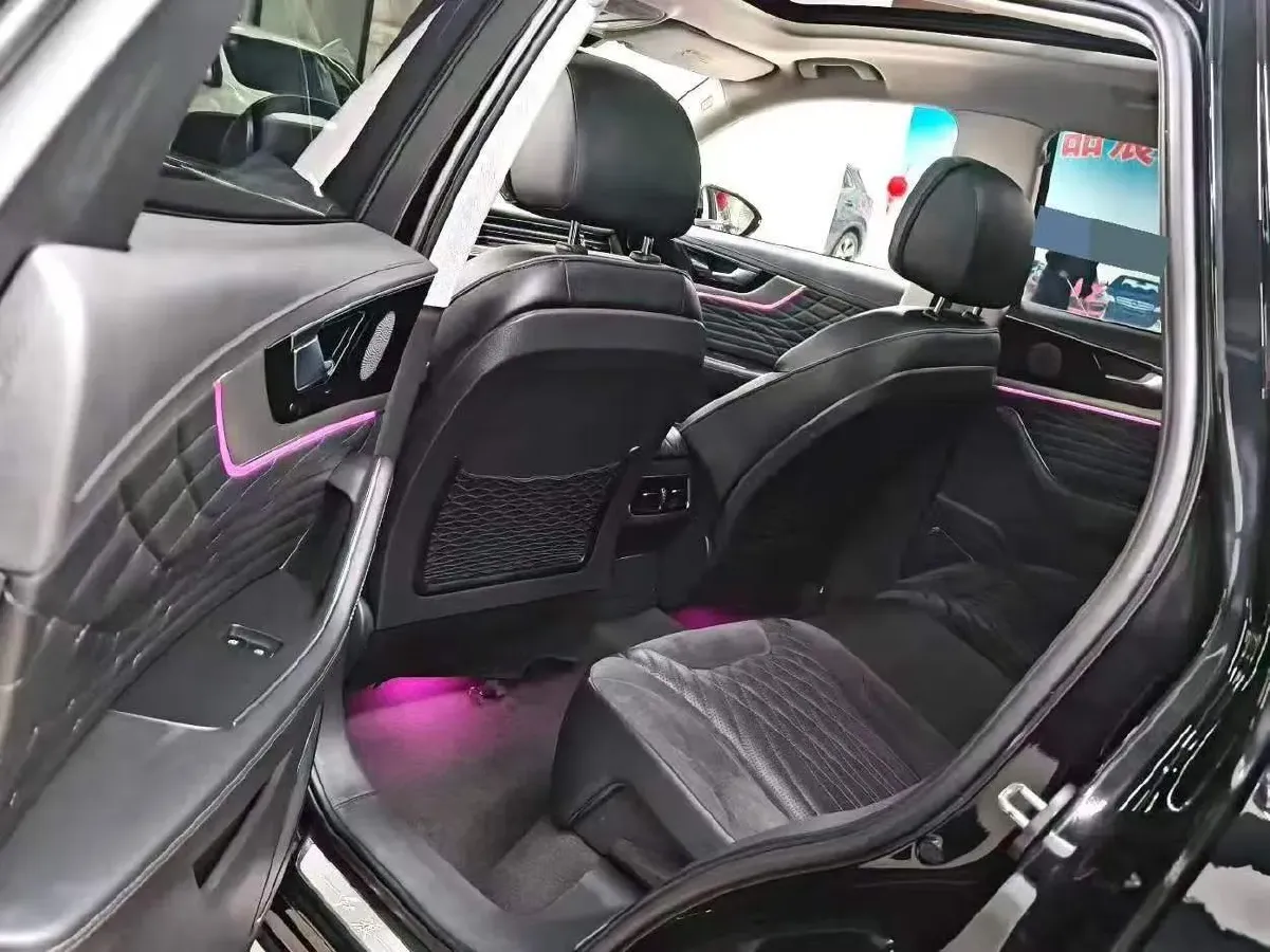 2022 HongQi HS5 2.0T 224HP L4 6AT,autocango,china used car exporter,china ev exporter,chinese used car exporter,chinese used ev exporter