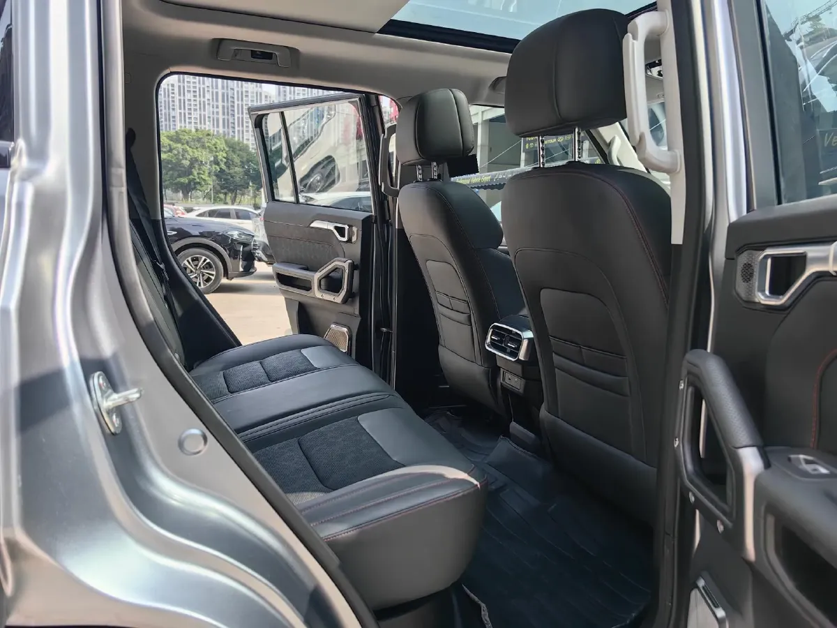 2023 Jetour Traveller 2.0T 254HP L4 7DCT,autocango,china used car exporter,china ev exporter,chinese used car exporter,chinese used ev exporter