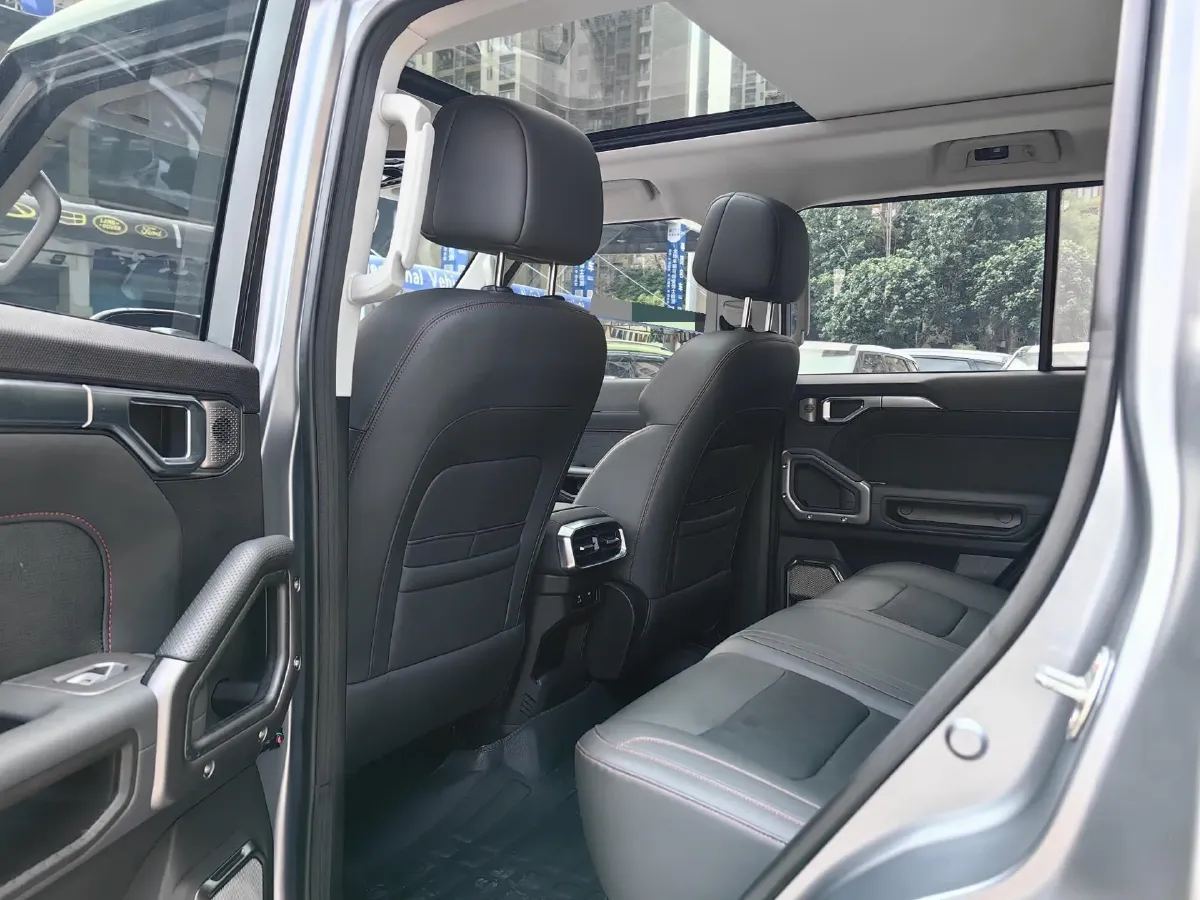 2023 Jetour Traveller 2.0T 254HP L4 7DCT,autocango,china used car exporter,china ev exporter,chinese used car exporter,chinese used ev exporter