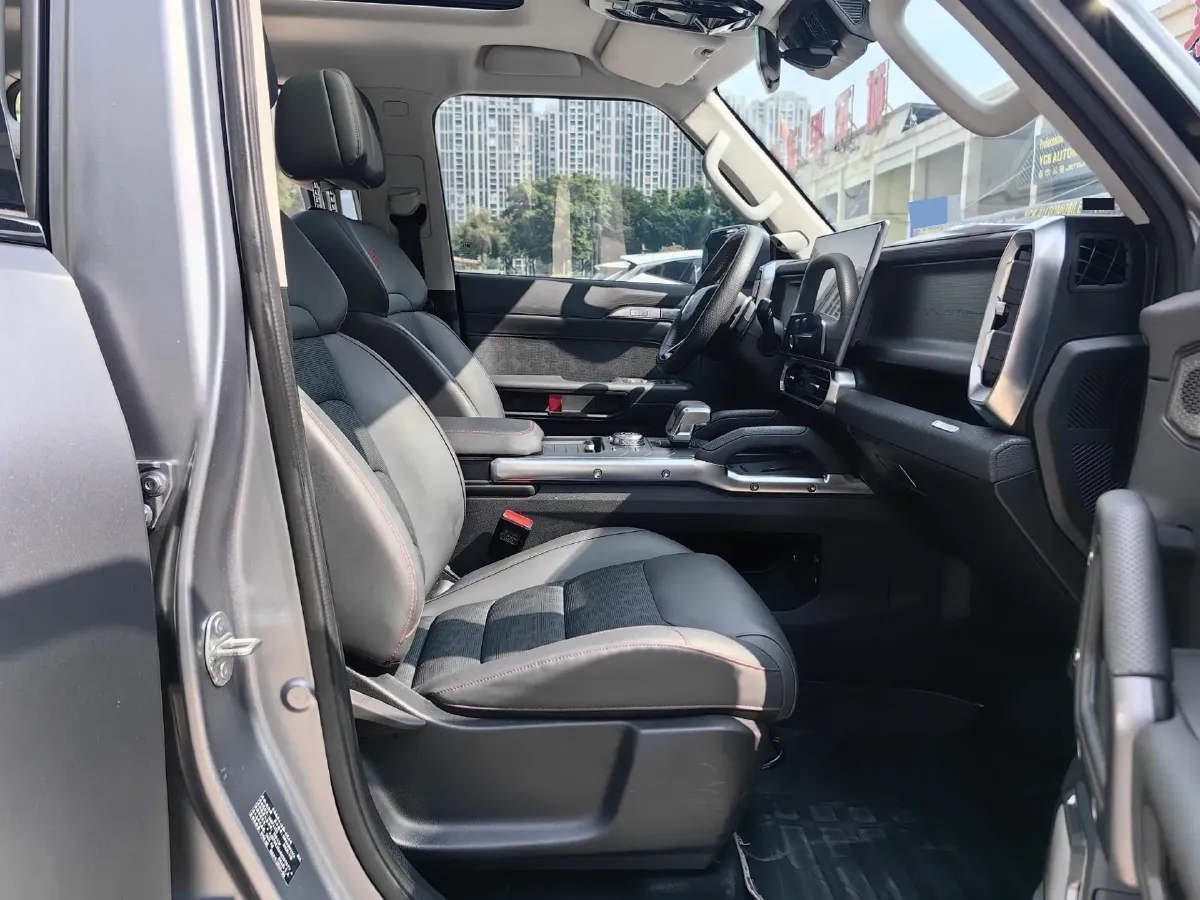 2023 Jetour Traveller 2.0T 254HP L4 7DCT,autocango,china used car exporter,china ev exporter,chinese used car exporter,chinese used ev exporter