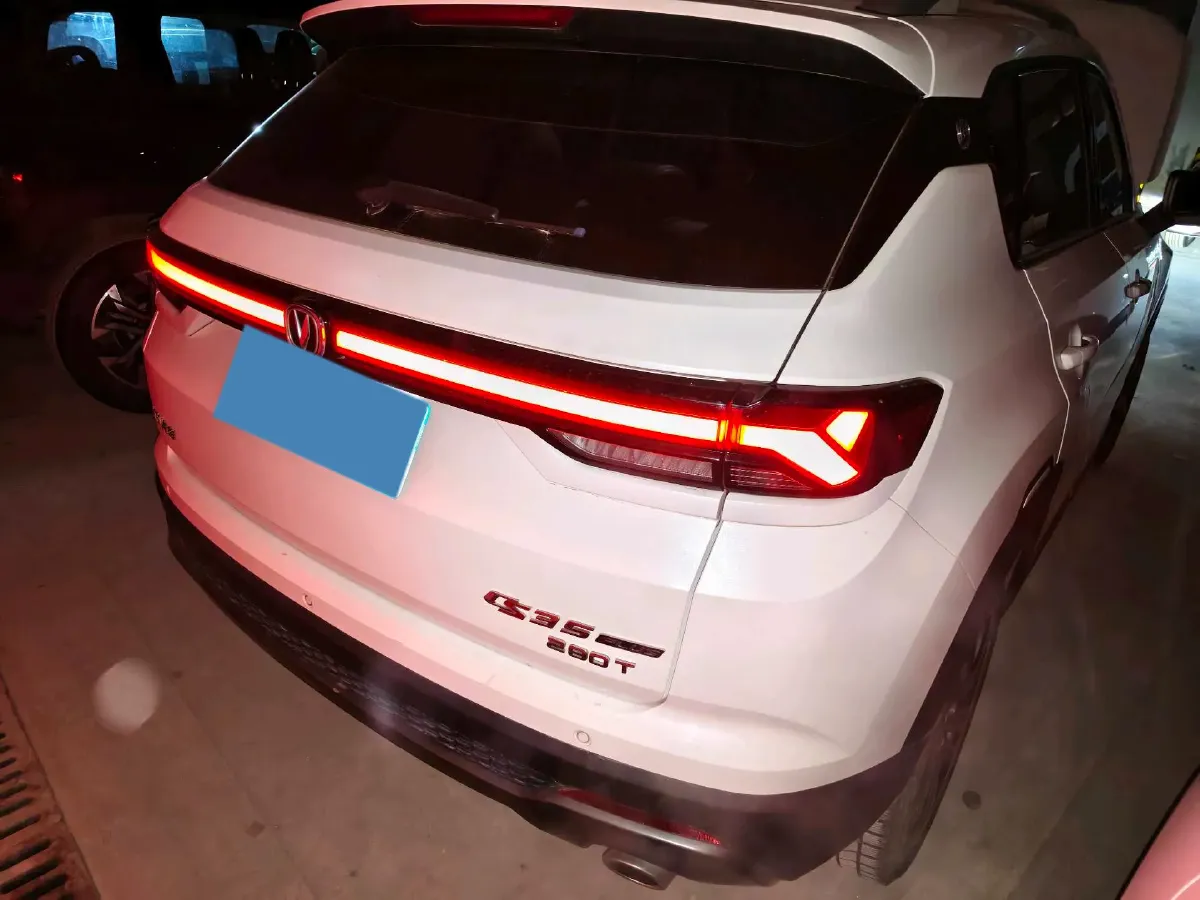 2021 ChangAn CS35 Plus 1.4T 160HP L4 7DCT,autocango,china used car exporter,china ev exporter,chinese used car exporter,chinese used ev exporter