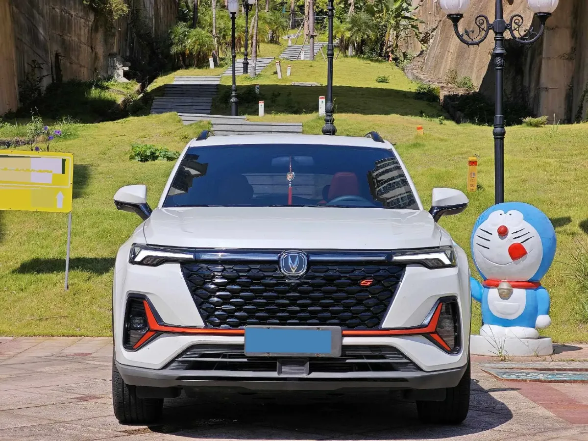 2021 ChangAn CS35 Plus 1.4T 160HP L4 7DCT,autocango,china used car exporter,china ev exporter,chinese used car exporter,chinese used ev exporter