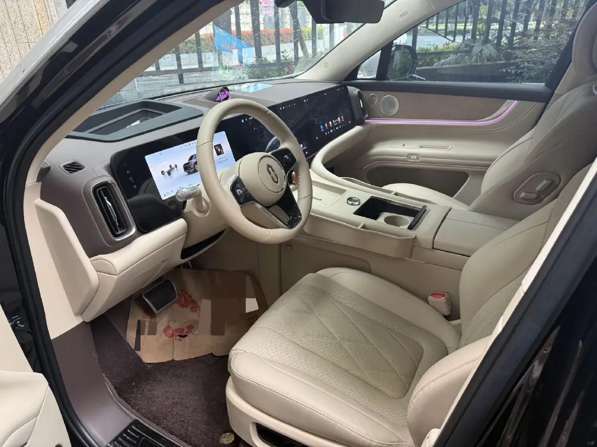 2024 AITO AITO M9 1.5T 152HP L4 REEV 52KWH,autocango,china used car exporter,china ev exporter,chinese used car exporter,chinese used ev exporter