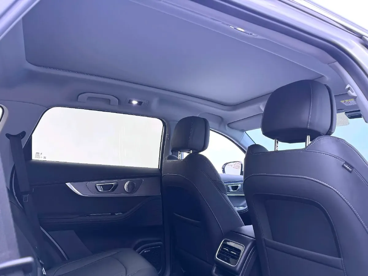 2022 Chery Tiggo 8 PRO 1.6T 197HP L4 7DCT,autocango,china used car exporter,china ev exporter,chinese used car exporter,chinese used ev exporter