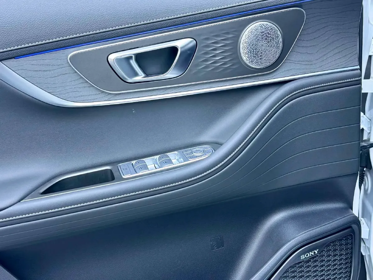 2022 Chery Tiggo 8 PRO 1.6T 197HP L4 7DCT,autocango,china used car exporter,china ev exporter,chinese used car exporter,chinese used ev exporter