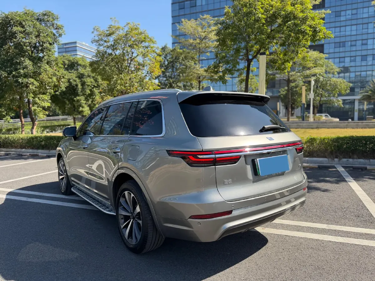 2020 Li ONE Range Extended 131HP REEV 40.5KWH,autocango,china used car exporter,china ev exporter,chinese used car exporter,chinese used ev exporter
