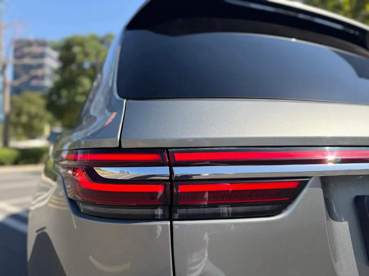 2020 Li ONE Range Extended 131HP REEV 40.5KWH,autocango,china used car exporter,china ev exporter,chinese used car exporter,chinese used ev exporter