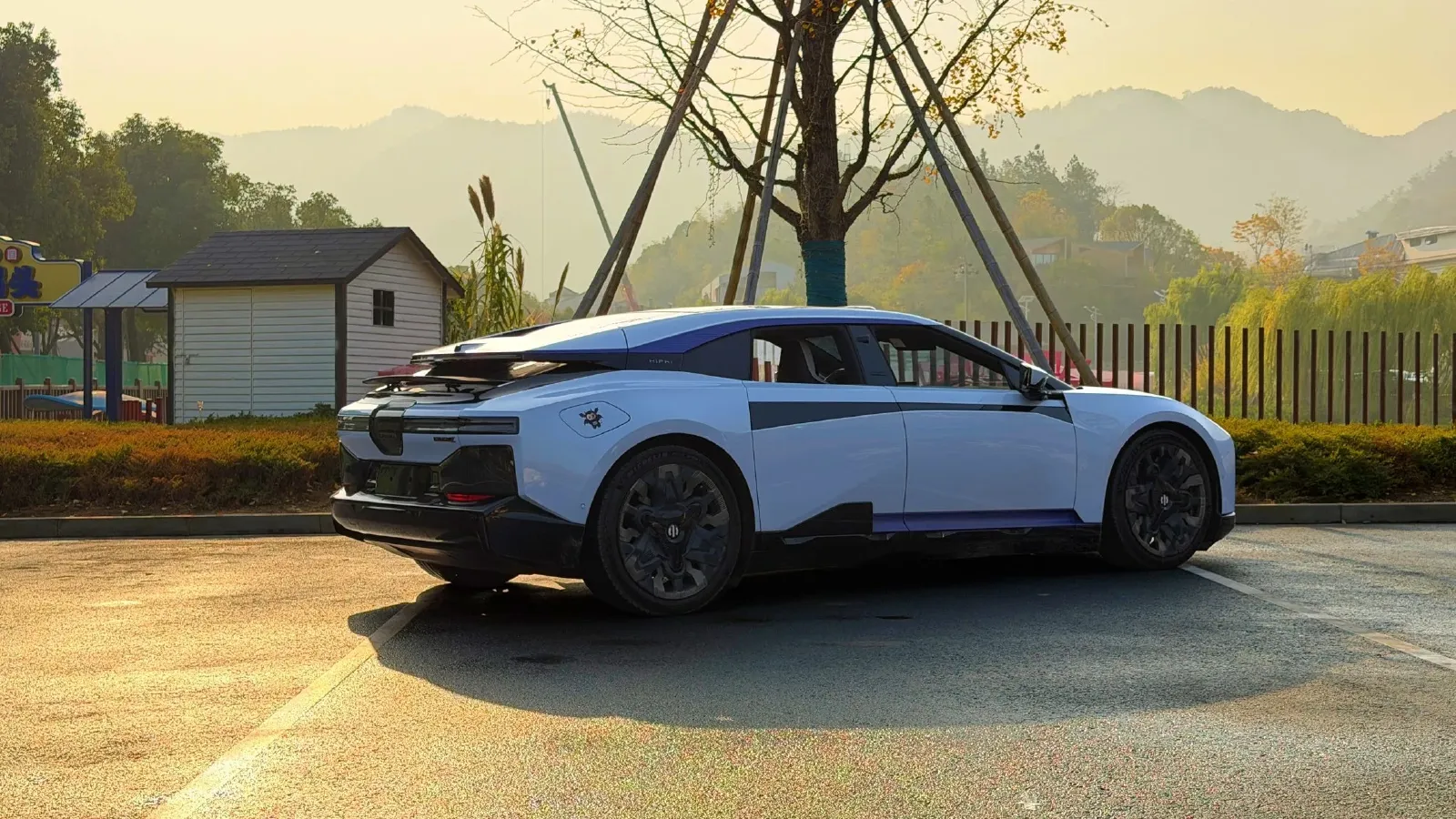 2023 HiPhi Z BEV 120KWH,autocango,china used car exporter,china ev exporter,chinese used car exporter,chinese used ev exporter