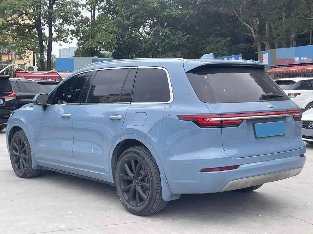 2021 Li ONE Range Extended 131HP REEV 40.5KWH,autocango,china used car exporter,china ev exporter,chinese used car exporter,chinese used ev exporter