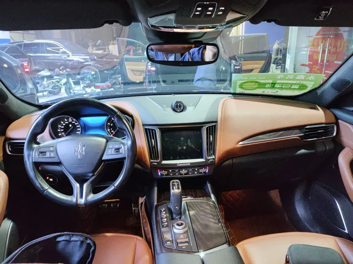 2019 Maserati Levante 3.0T 350HP V6 8AT,autocango,china used car exporter,china ev exporter,chinese used car exporter,chinese used ev exporter