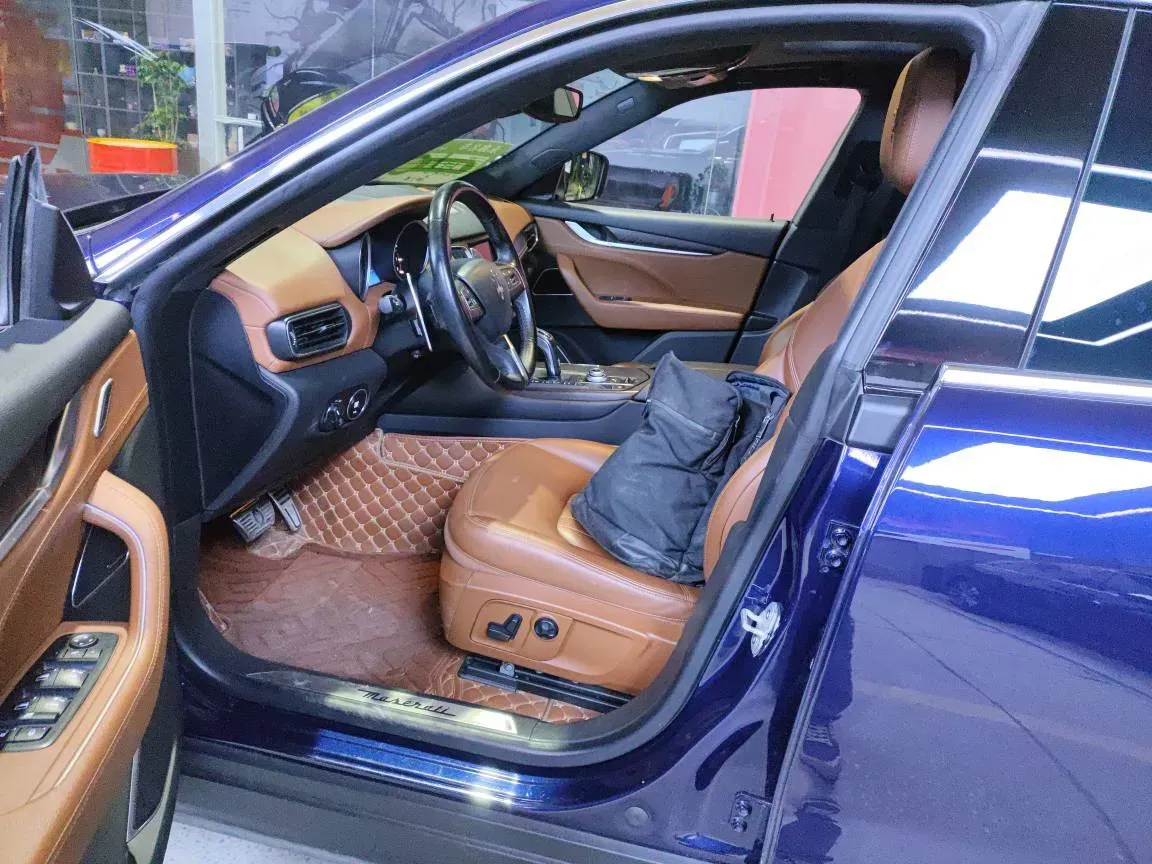 2019 Maserati Levante 3.0T 350HP V6 8AT,autocango,china used car exporter,china ev exporter,chinese used car exporter,chinese used ev exporter