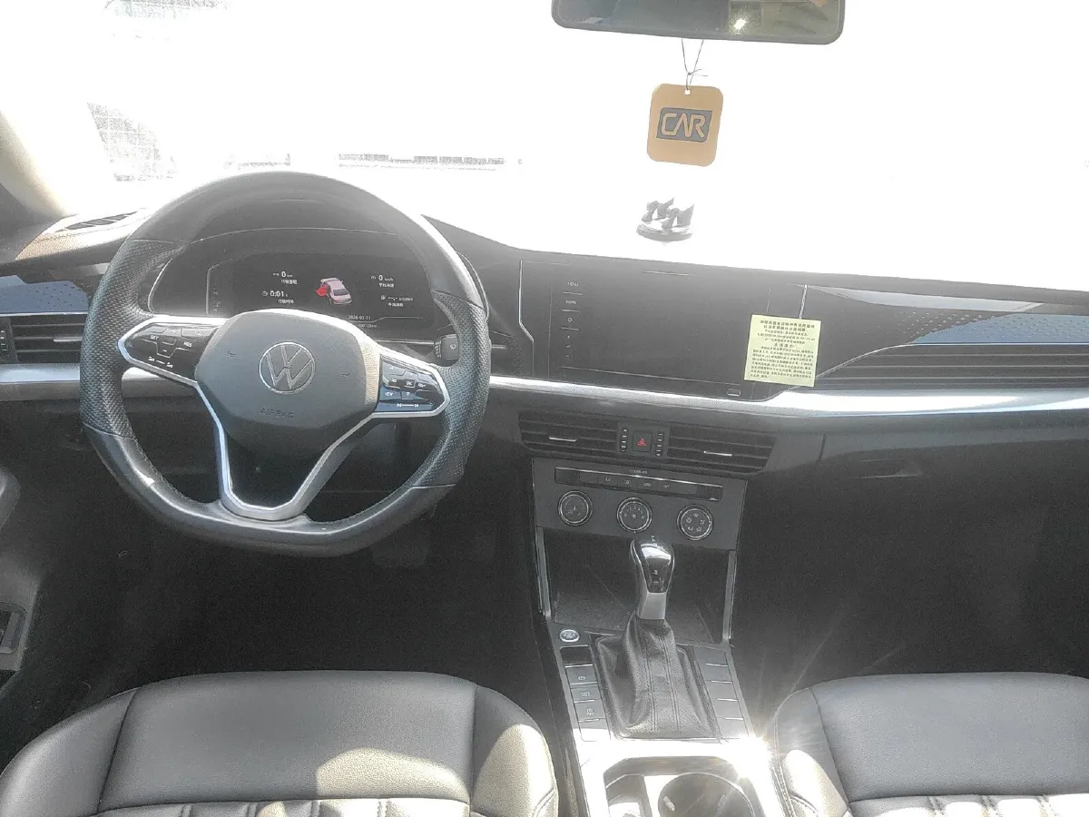 2024 Volkswagen Passat 1.4T 150HP L4 7DCT,autocango,china used car exporter,china ev exporter,chinese used car exporter,chinese used ev exporter