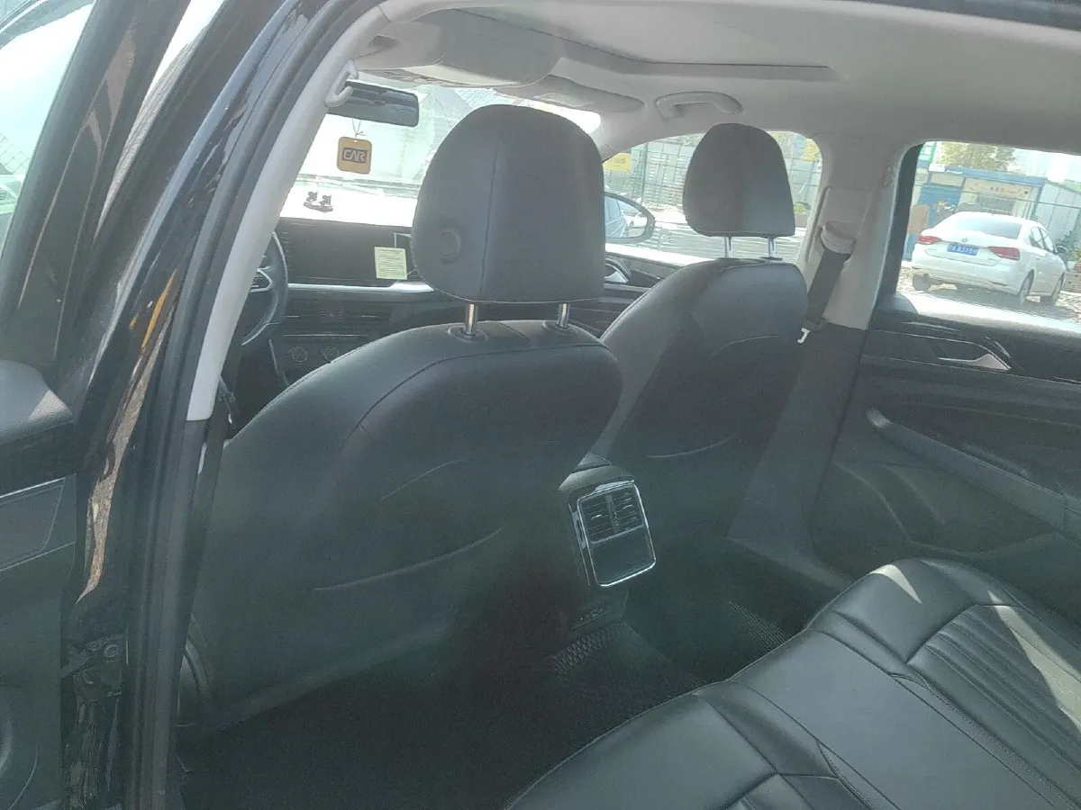 2024 Volkswagen Passat 1.4T 150HP L4 7DCT,autocango,china used car exporter,china ev exporter,chinese used car exporter,chinese used ev exporter