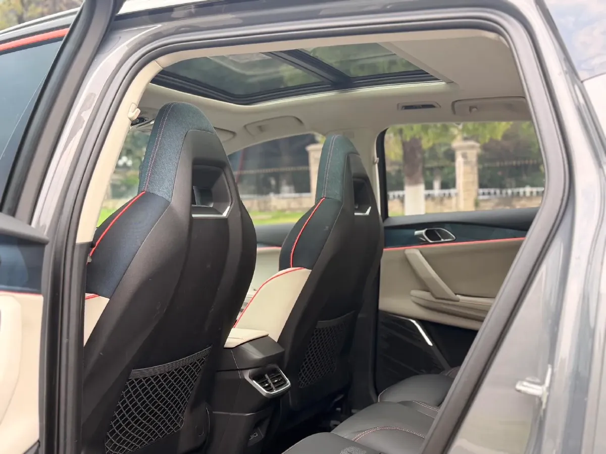 2020 LYNK&CO 06 1.5T 177HP L3 7DCT,autocango,china used car exporter,china ev exporter,chinese used car exporter,chinese used ev exporter