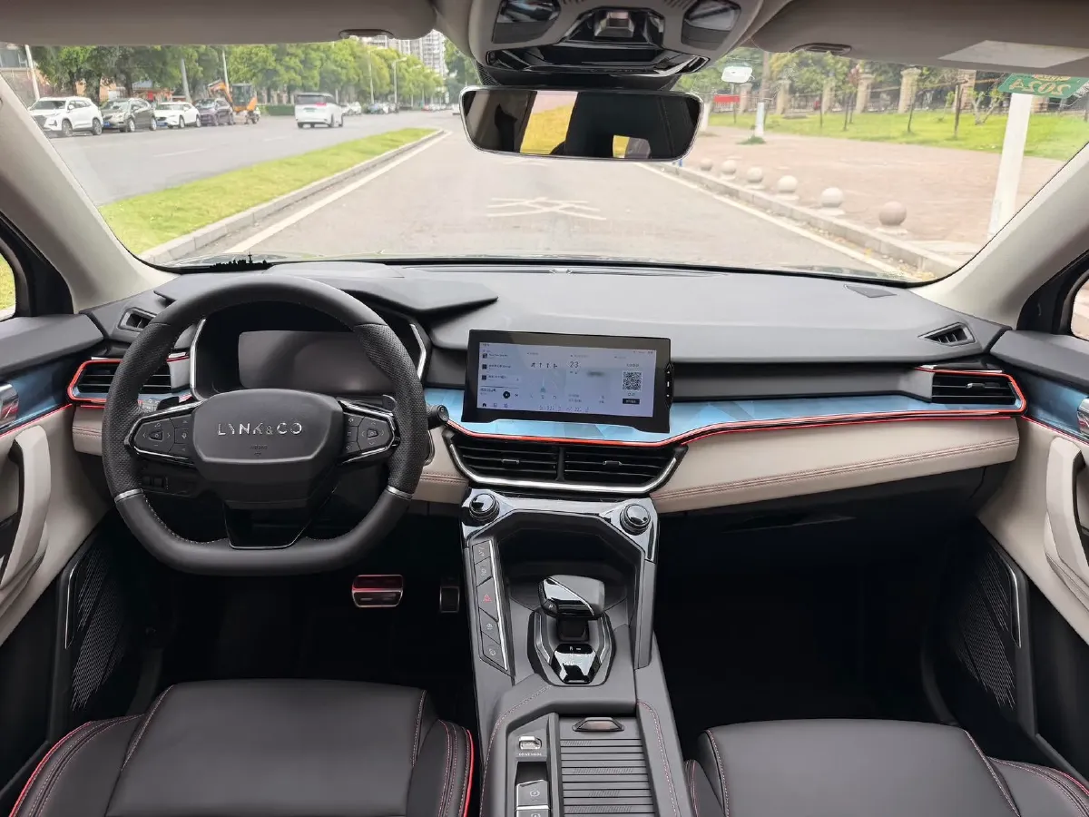 2020 LYNK&CO 06 1.5T 177HP L3 7DCT,autocango,china used car exporter,china ev exporter,chinese used car exporter,chinese used ev exporter