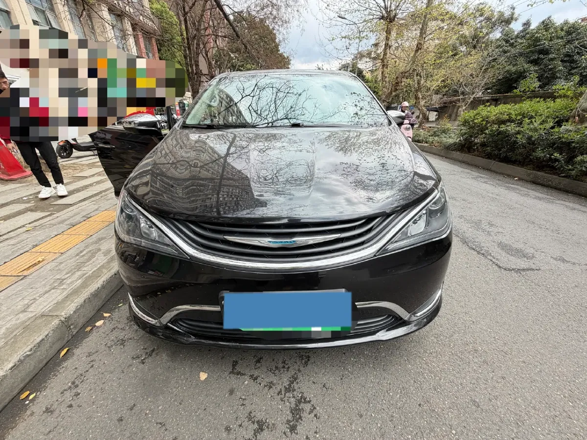 2018 Chrysler Pacifica 3.6L 245HP V6 E-CVT PHEV 16KWH,autocango,china used car exporter,china ev exporter,chinese used car exporter,chinese used ev exporter