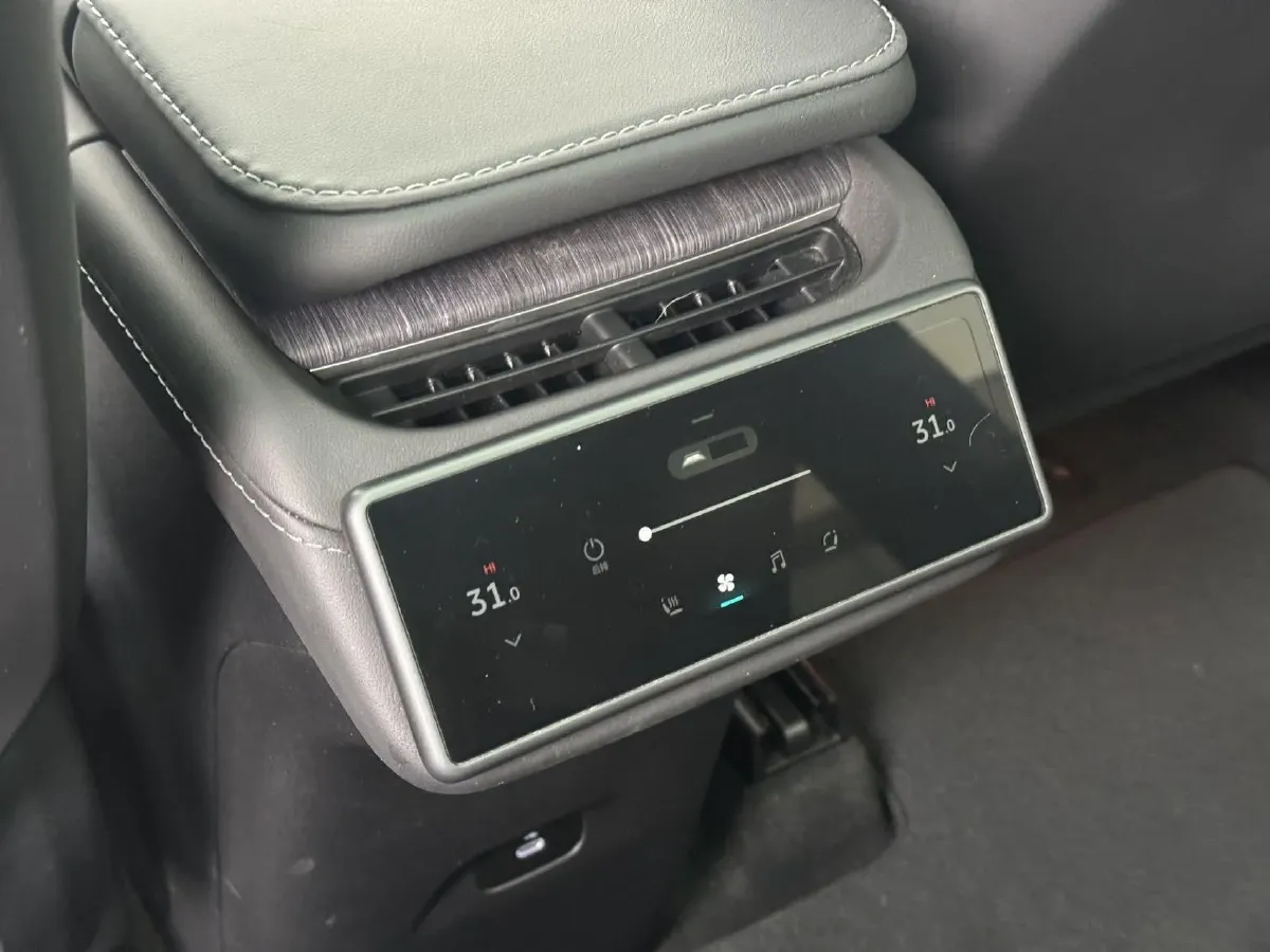 2023 NIO ES6 BEV 75KWH,autocango,china used car exporter,china ev exporter,chinese used car exporter,chinese used ev exporter