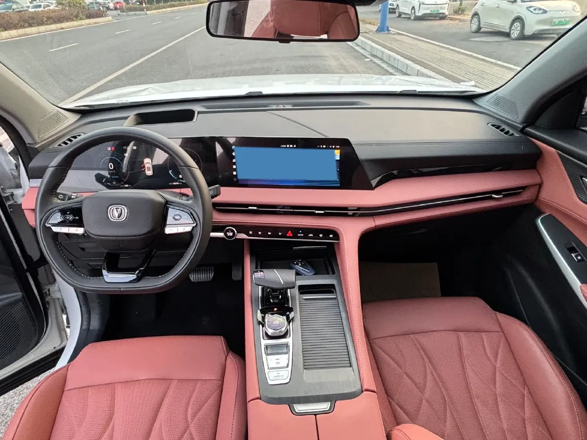 2024 ChangAn CS75 Plus 2.0T 233HP L4 8AT,autocango,china used car exporter,china ev exporter,chinese used car exporter,chinese used ev exporter