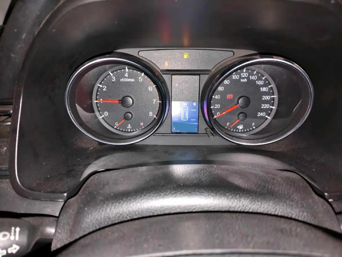 2021 Haval M6 1.5T 150HP L4 7DCT,autocango,china used car exporter,china ev exporter,chinese used car exporter,chinese used ev exporter