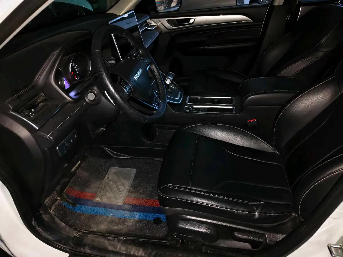 2021 Haval M6 1.5T 150HP L4 7DCT,autocango,china used car exporter,china ev exporter,chinese used car exporter,chinese used ev exporter