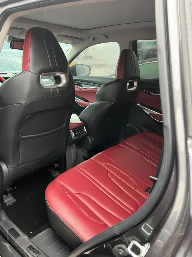 2020 ChangAn CS75 Plus 2.0T 233HP L4 8AT,autocango,china used car exporter,china ev exporter,chinese used car exporter,chinese used ev exporter