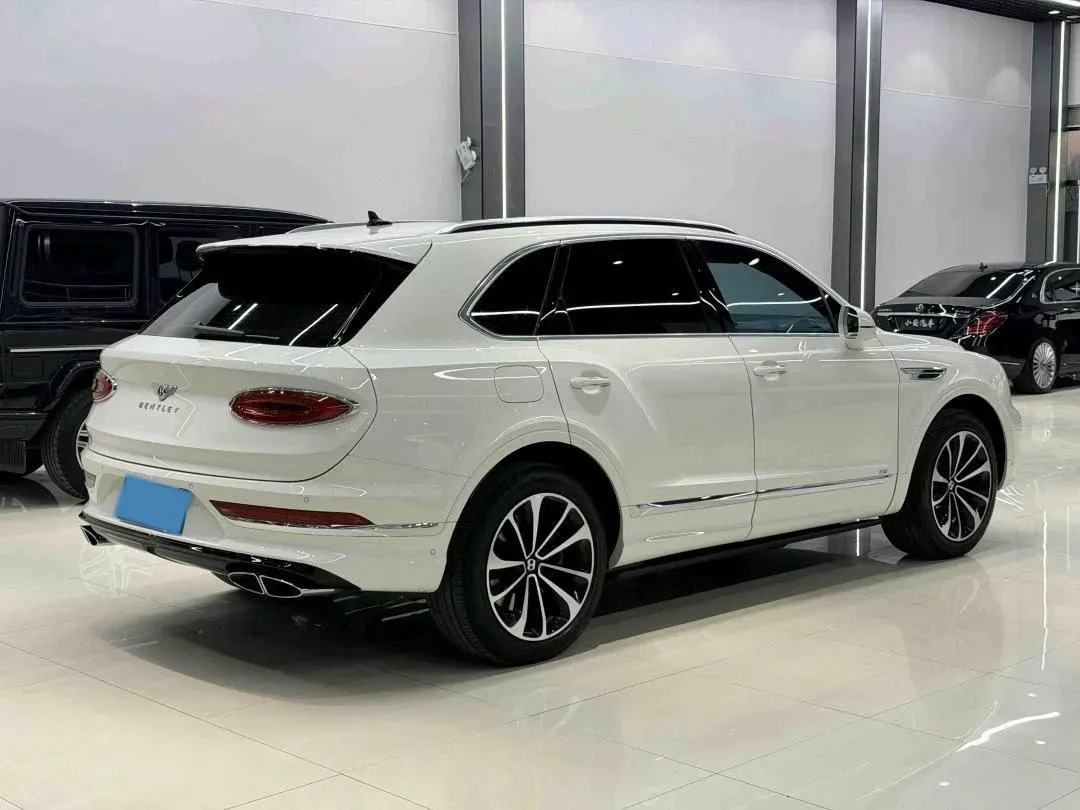 2021 Bentley Bentayga 4.0T 550HP V8 8AT,autocango,china used car exporter,china ev exporter,chinese used car exporter,chinese used ev exporter