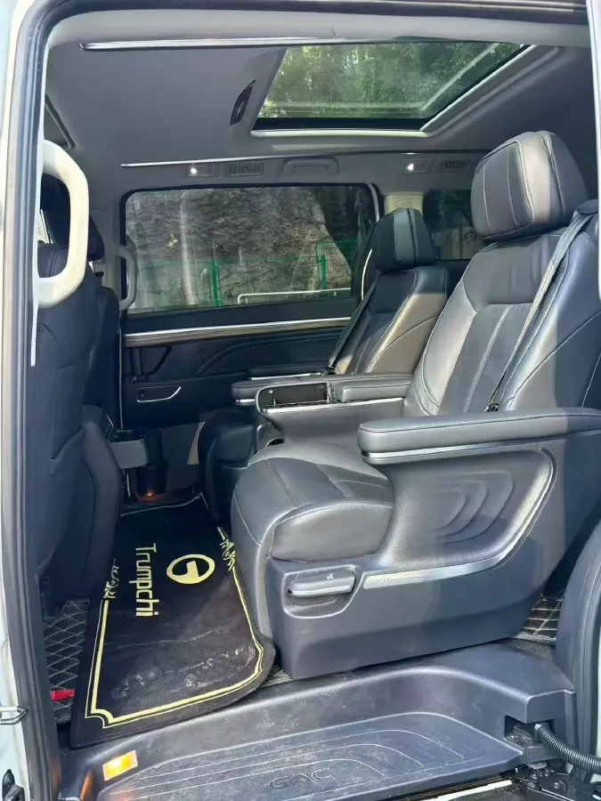 2021 GAC Trumpchi M8 2.0T 252HP L4 8AT,autocango,china used car exporter,china ev exporter,chinese used car exporter,chinese used ev exporter