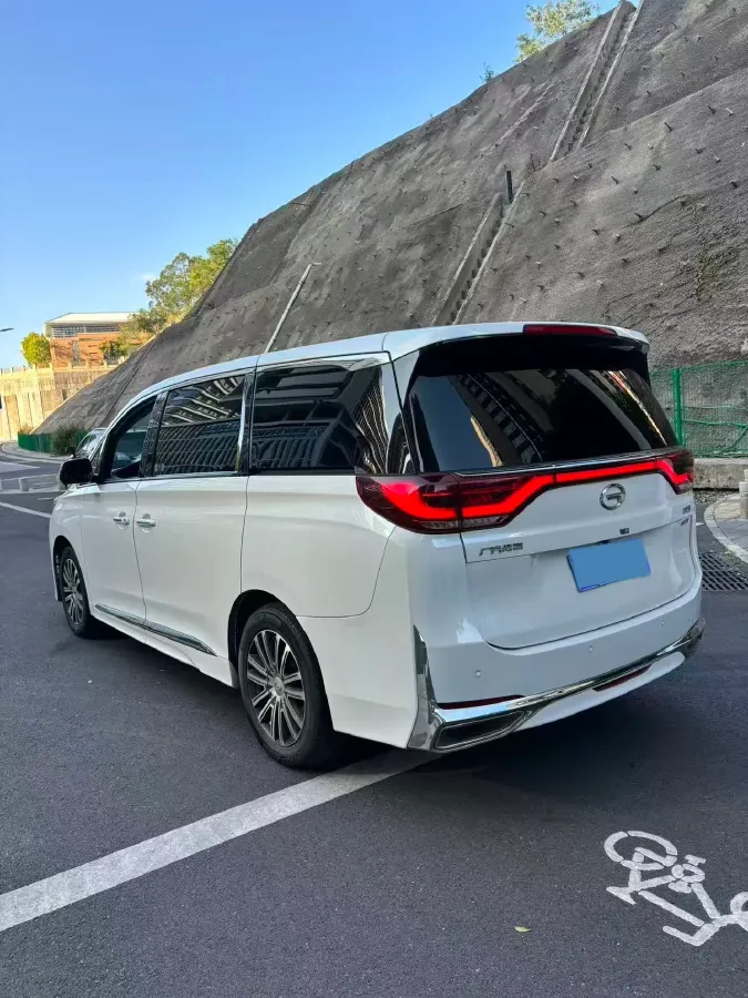 2021 GAC Trumpchi M8 2.0T 252HP L4 8AT,autocango,china used car exporter,china ev exporter,chinese used car exporter,chinese used ev exporter