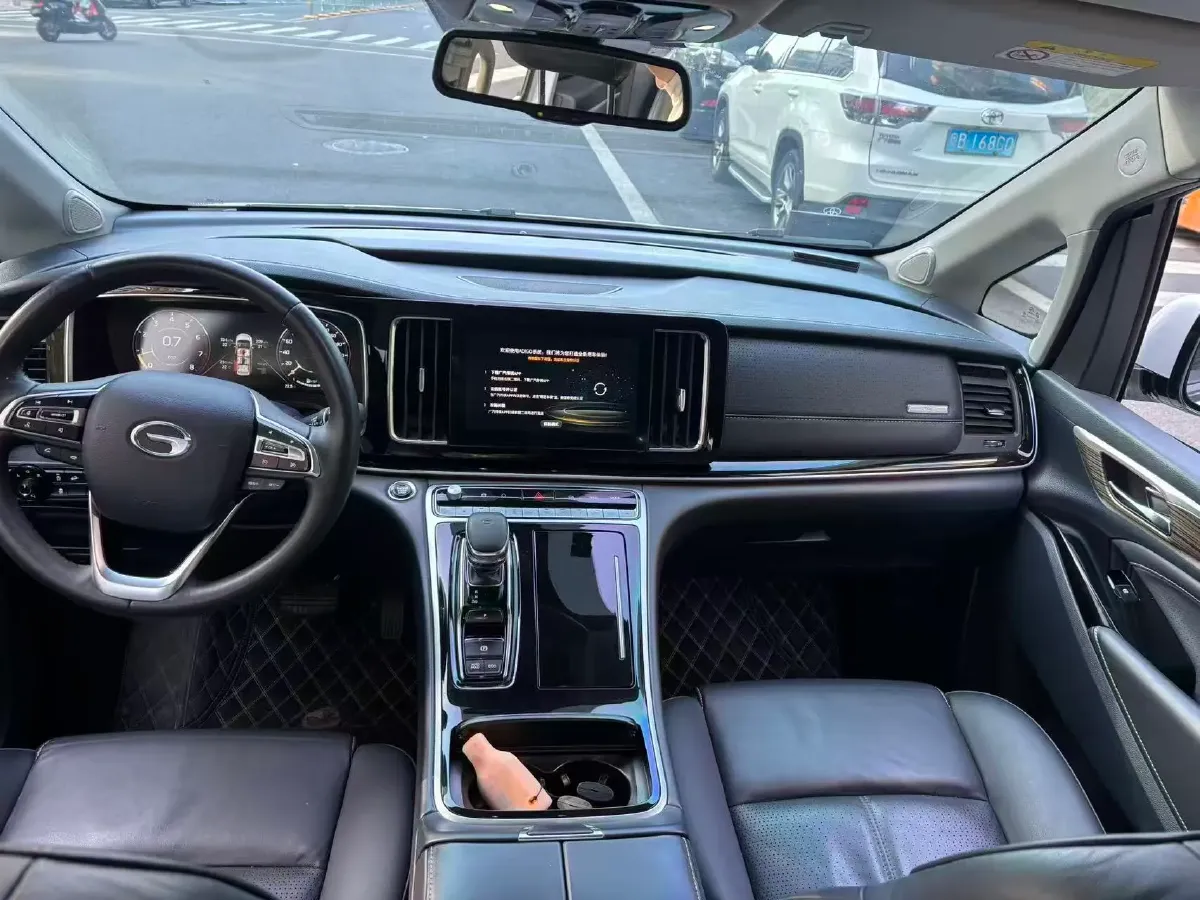 2021 GAC Trumpchi M8 2.0T 252HP L4 8AT,autocango,china used car exporter,china ev exporter,chinese used car exporter,chinese used ev exporter