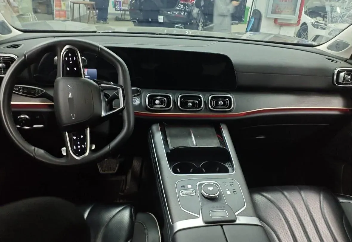 2023 Chery Tiggo 9 2.0T 261HP L4 8AT,autocango,china used car exporter,china ev exporter,chinese used car exporter,chinese used ev exporter