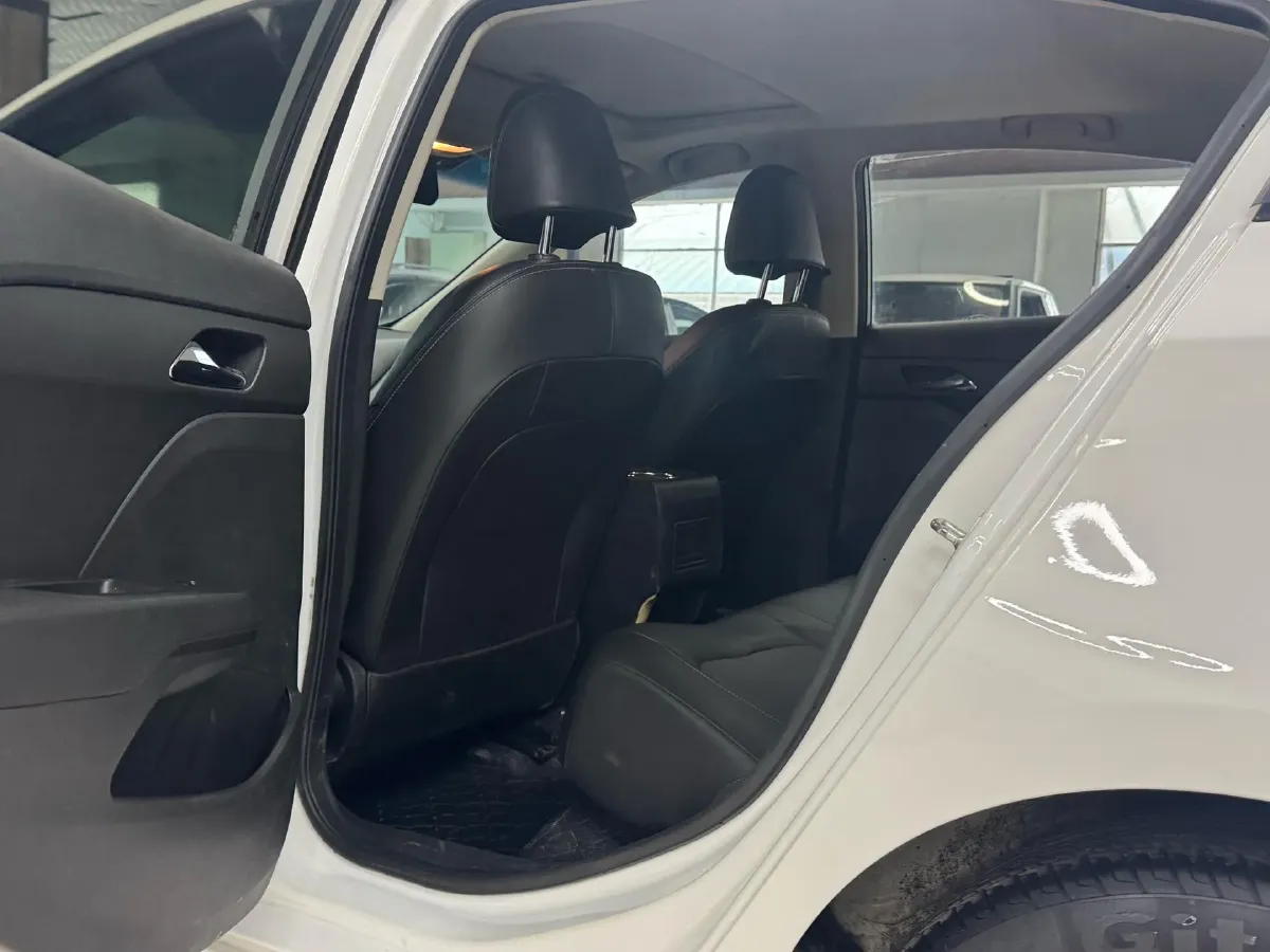 2019 Chevrolet Cavalier 1.5L 113HP L4 5MT,autocango,china used car exporter,china ev exporter,chinese used car exporter,chinese used ev exporter