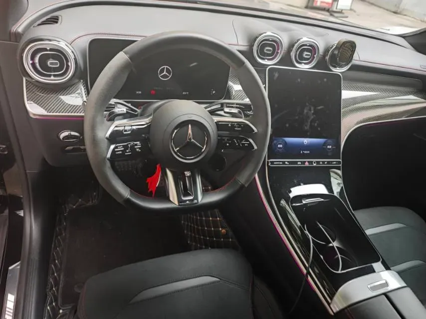 2024 Mercedes-Benz GLC Coupe AMG 2.0T 421HP L4 9AT,autocango,china used car exporter,china ev exporter,chinese used car exporter,chinese used ev exporter