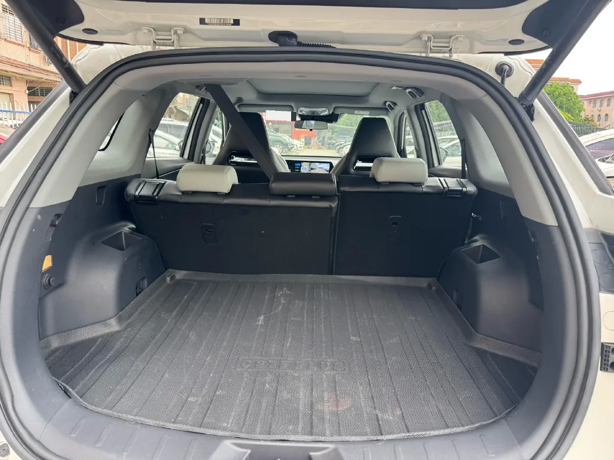 2024 ChangAn CS75 Plus 1.5T 188HP L4 8AT,autocango,china used car exporter,china ev exporter,chinese used car exporter,chinese used ev exporter