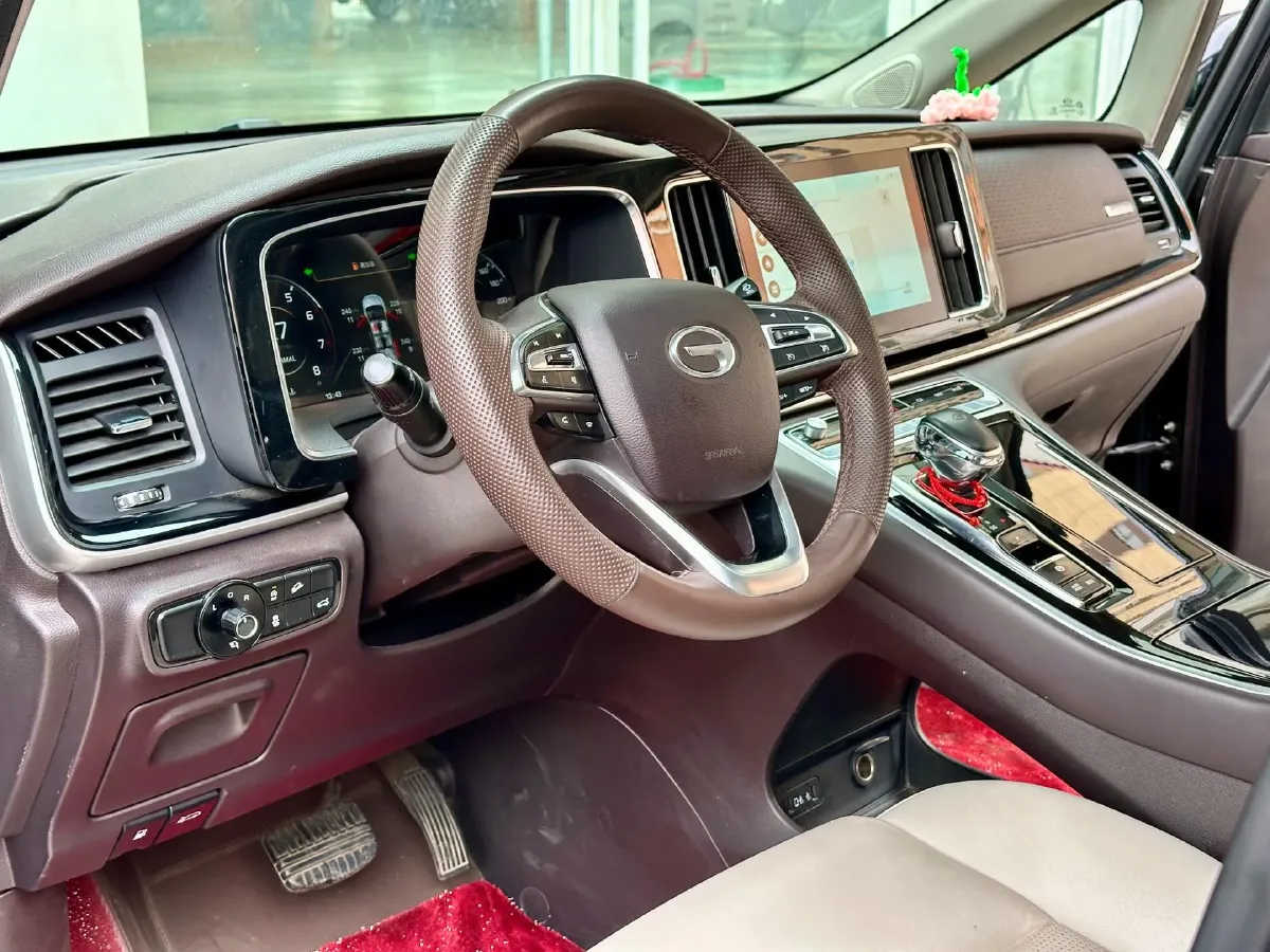 2021 GAC Trumpchi M8 2.0T 252HP L4 8AT,autocango,china used car exporter,china ev exporter,chinese used car exporter,chinese used ev exporter