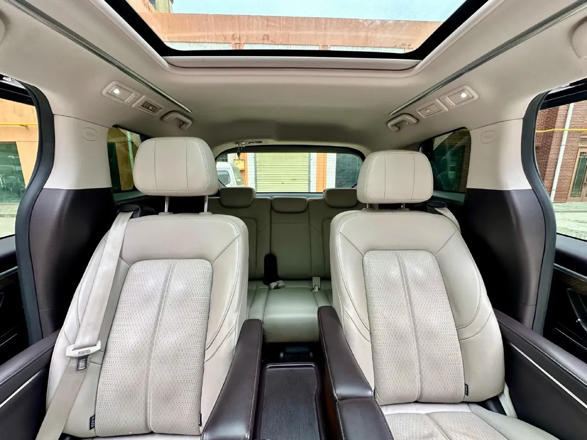 2021 GAC Trumpchi M8 2.0T 252HP L4 8AT,autocango,china used car exporter,china ev exporter,chinese used car exporter,chinese used ev exporter