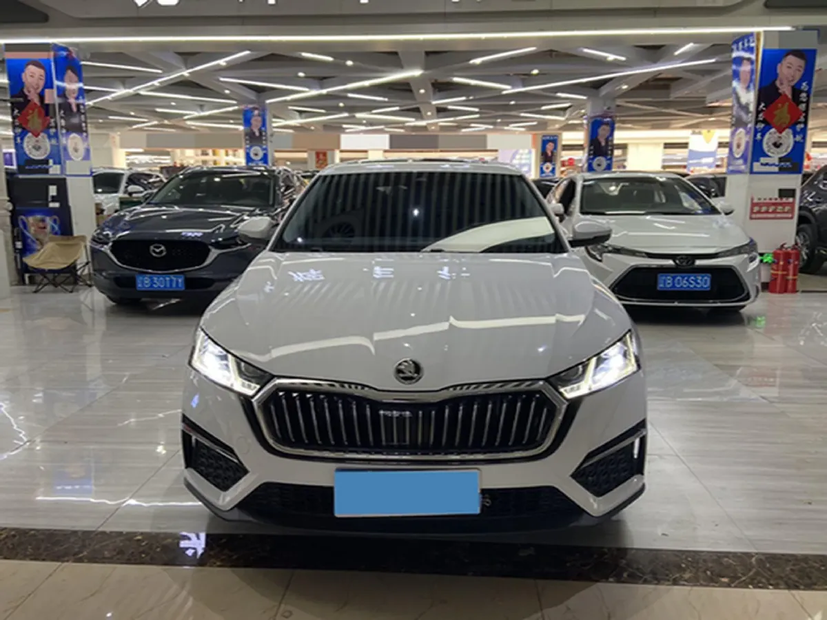 2023 Skoda Octavia 1.4T 150HP L4 7DCT,autocango,china used car exporter,china ev exporter,chinese used car exporter,chinese used ev exporter