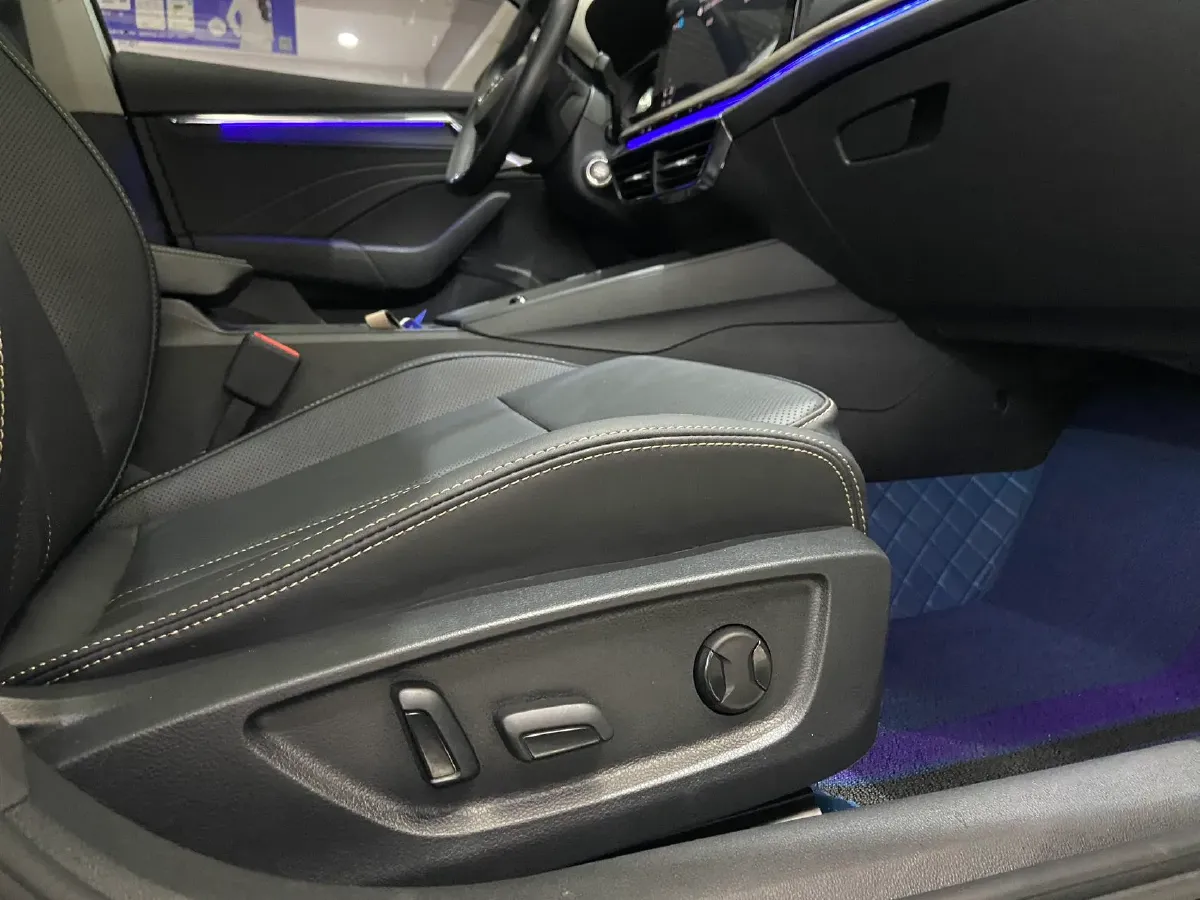 2023 Skoda Octavia 1.4T 150HP L4 7DCT,autocango,china used car exporter,china ev exporter,chinese used car exporter,chinese used ev exporter