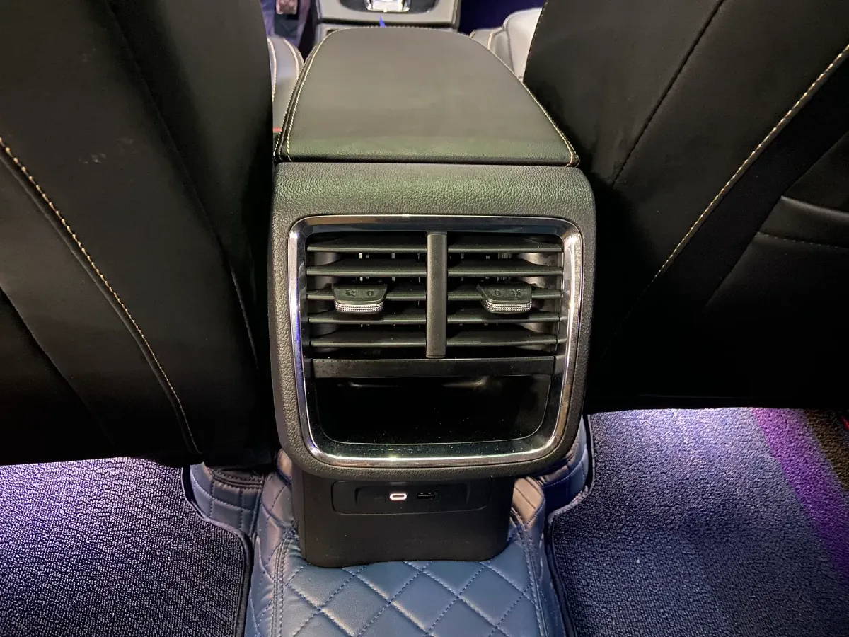 2023 Skoda Octavia 1.4T 150HP L4 7DCT,autocango,china used car exporter,china ev exporter,chinese used car exporter,chinese used ev exporter